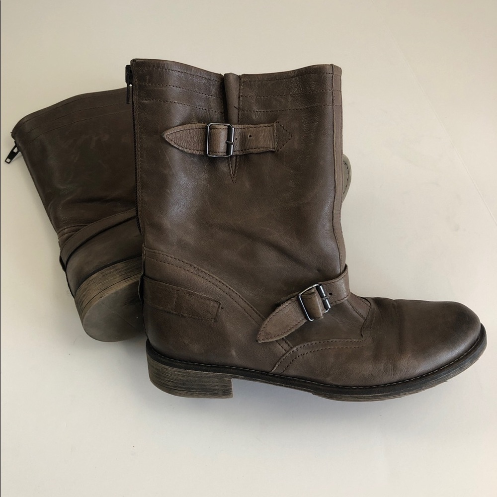 Boutique 9 BTCathy Brown Leather Boots
